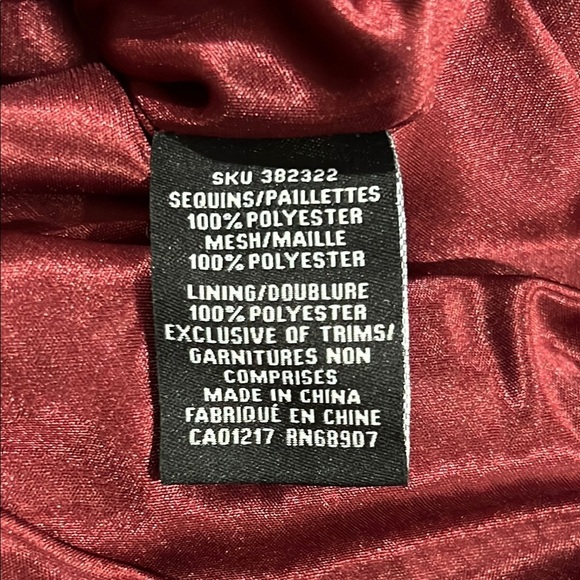 NWT Le Chateau Sequin Mini Dress XXS Raspberry Wine Stretch Formal Sparkly Shine - Picture 9 of 9